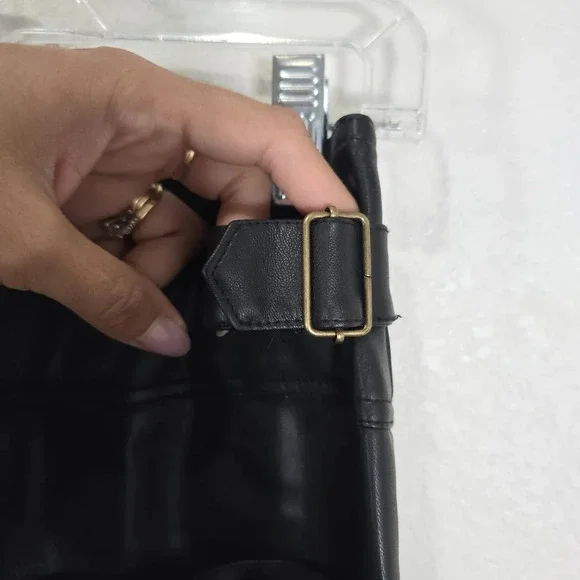 Young Fabulous & Broke Highrise Black Faux Leather Pants Straight Leg Size Small - Picture 8 of 10